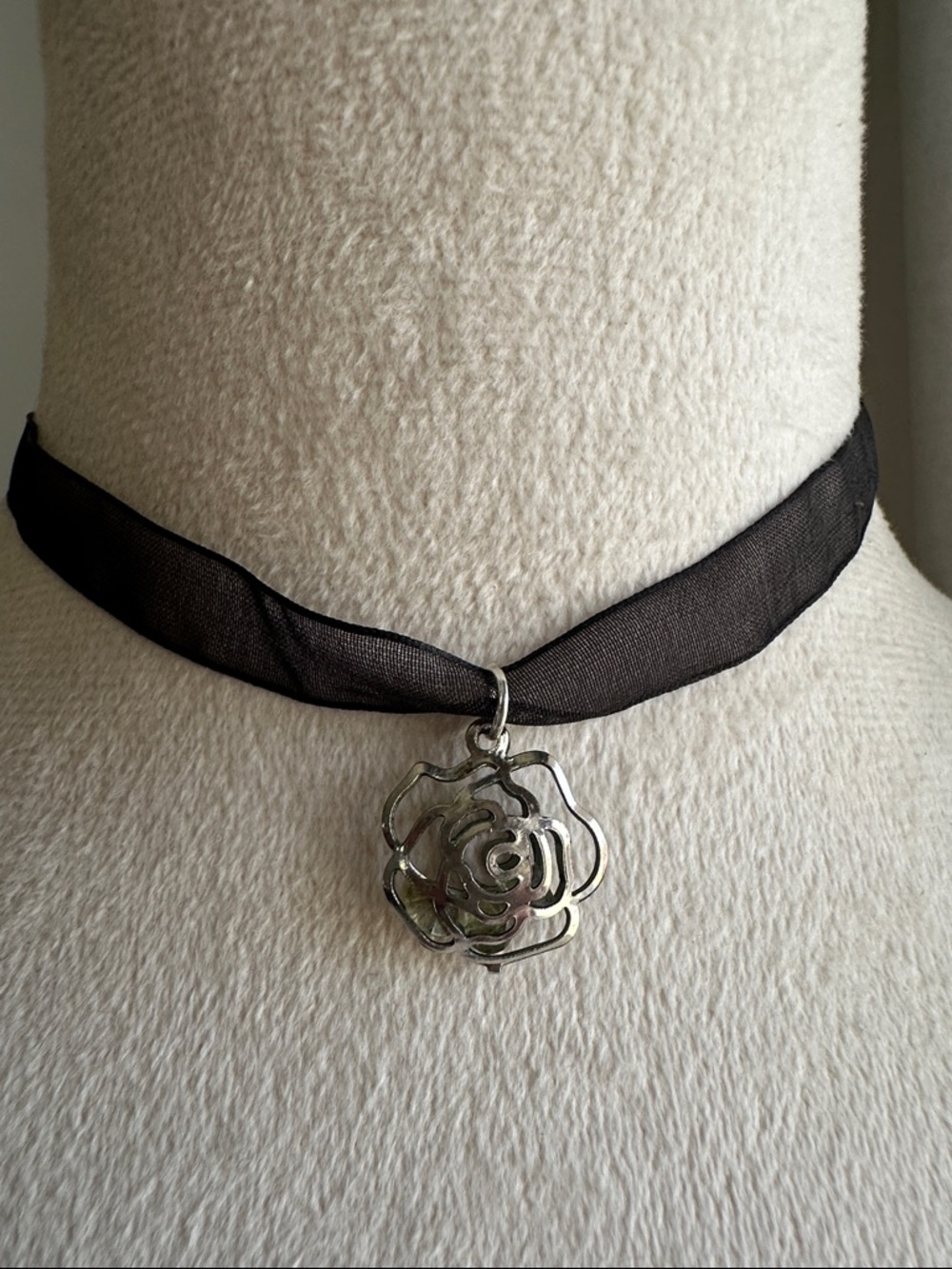 Silver Tone Rose Pendant Black Ribbon Choker